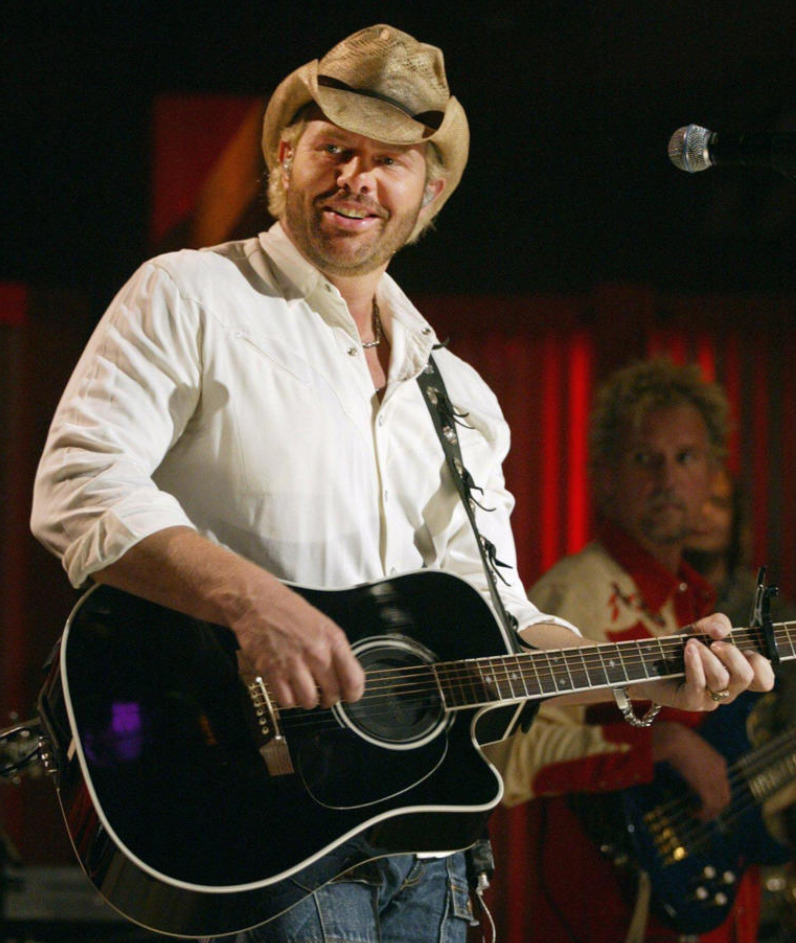 Toby Keith – Die With Your Boots On