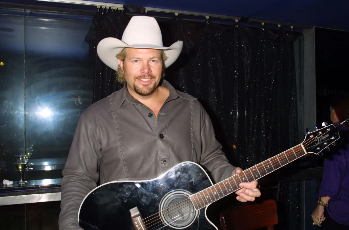 Pull My Chain – Toby Keith